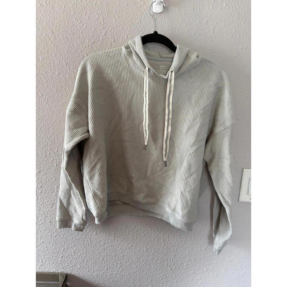 Aerie light green ribbed cropped hoodie size M oversized
